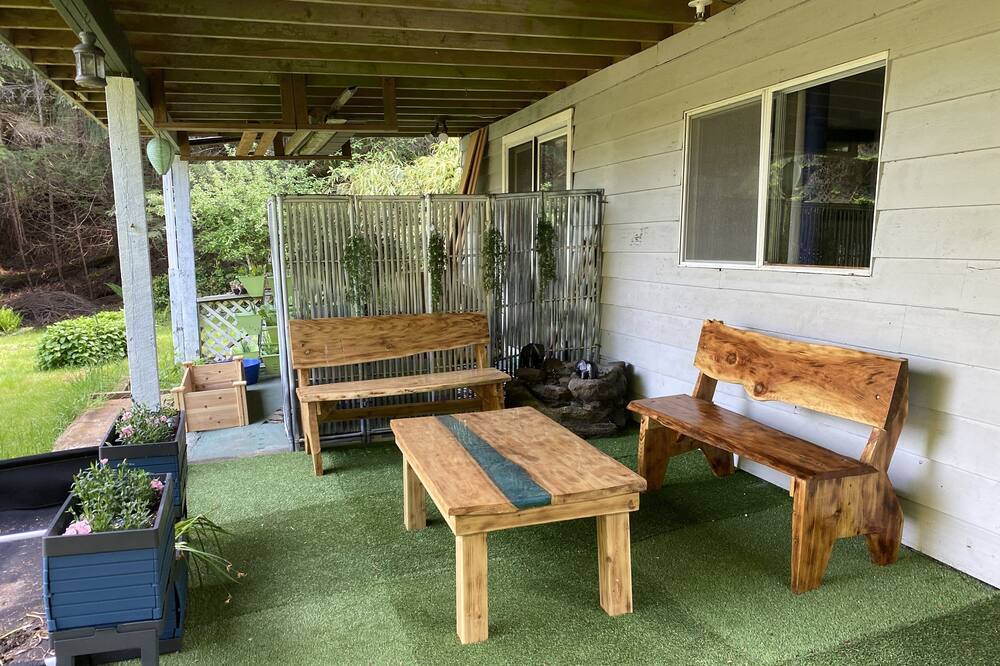 Photo of Patio Balcony in Pender Island