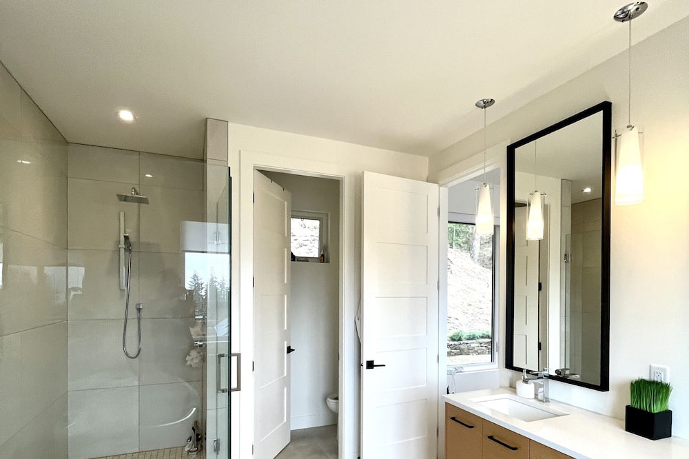 Photo of Bathroom in Southwest Mission