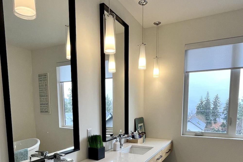 Photo of Bathroom in Southwest Mission