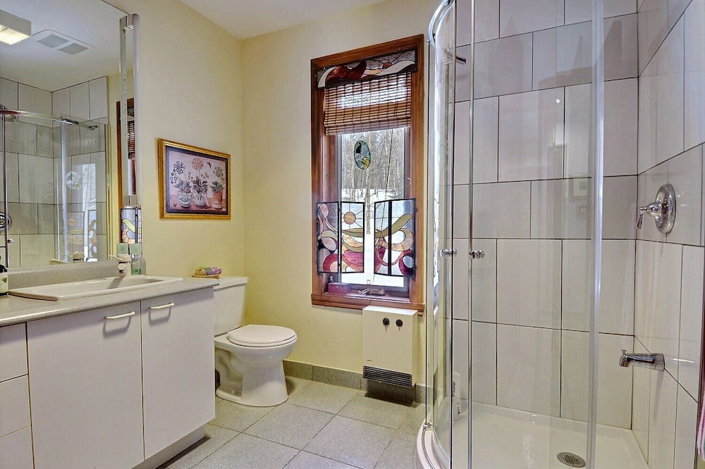 Photo of Bathroom in Sainte-Marguerite-du-Lac-Masson