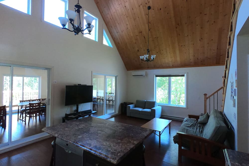Photo of Livingroom in Saint-Zacharie