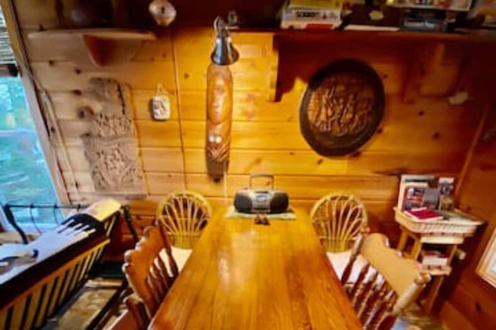 Photo of Kitchen in Tors Cove