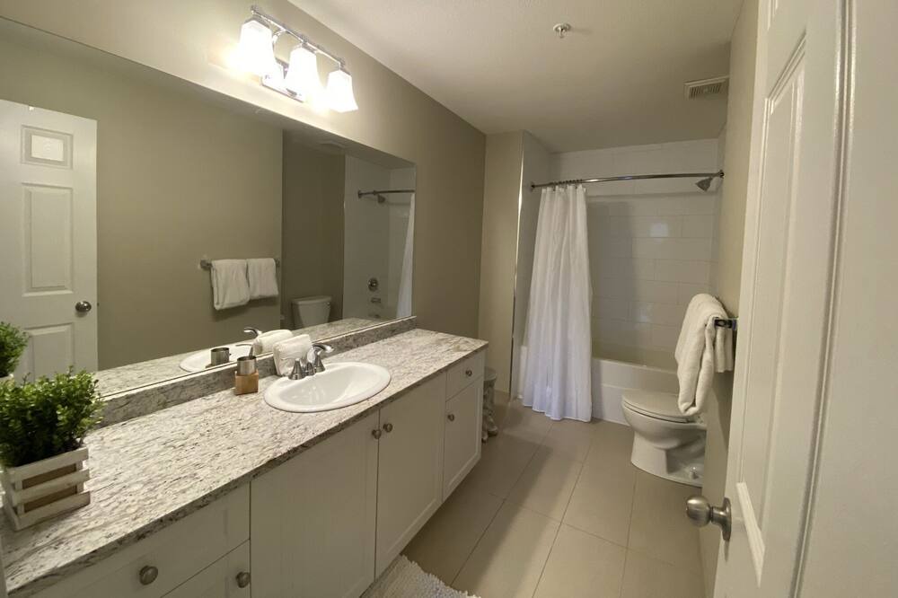 Photo of Bathroom in Quail Ridge