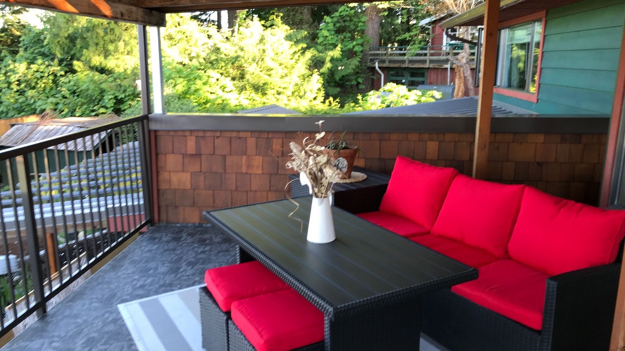 Photo of Patio Balcony in Chemainus