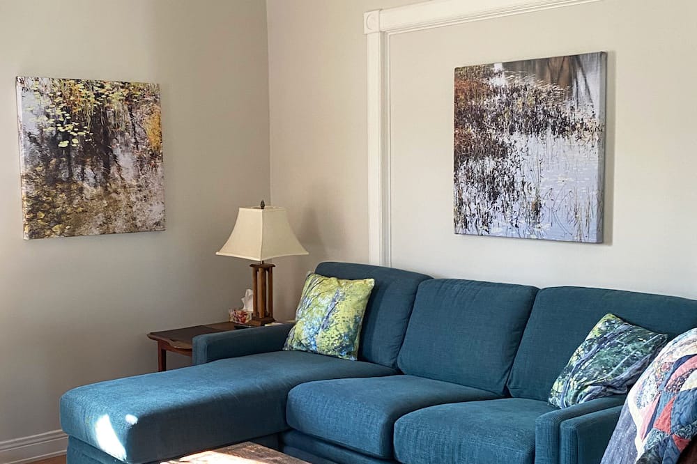 Photo of Livingroom in Westport