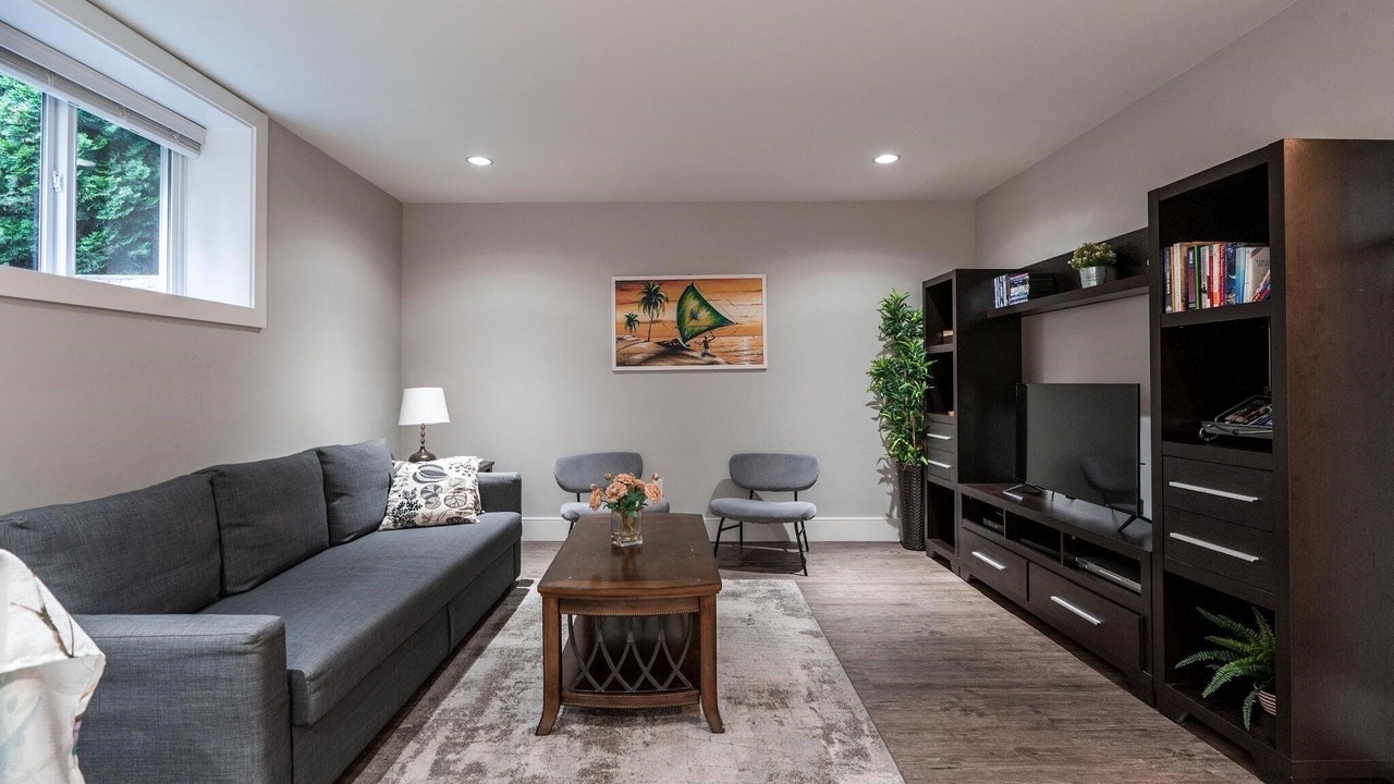 Photo of Livingroom in North Vancouver