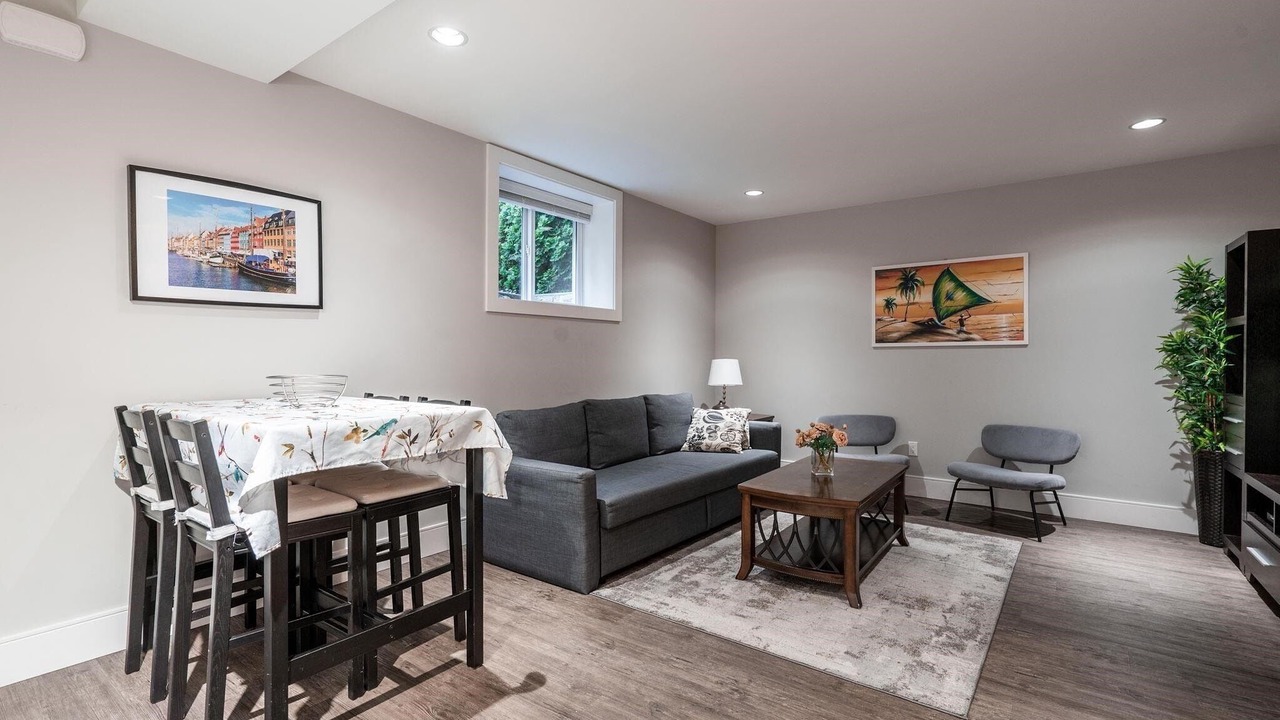 Photo of Livingroom in North Vancouver