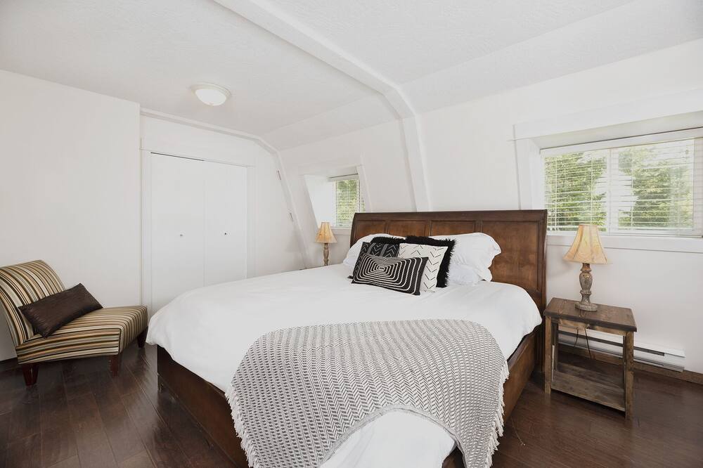 Photo of Bedroom in Victoria