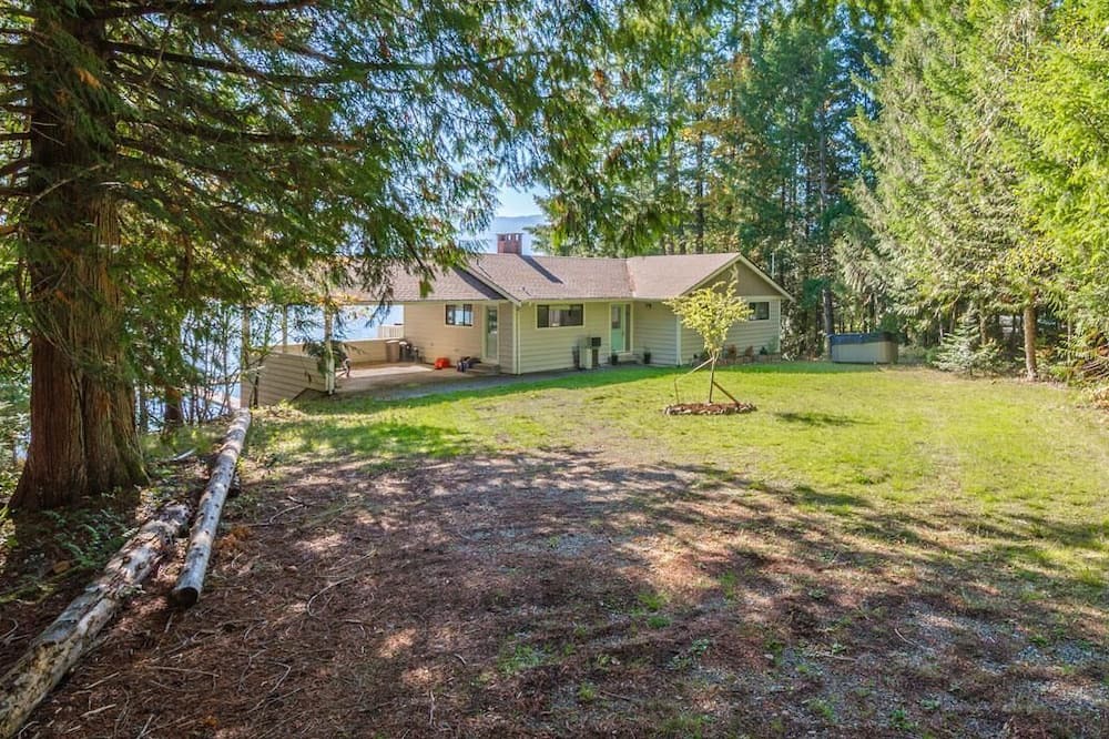 Photo of Outdoor in Sproat Lake