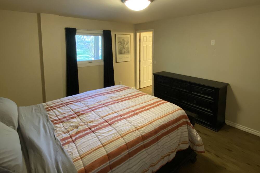 Photo of Bedroom in Cherry Grove