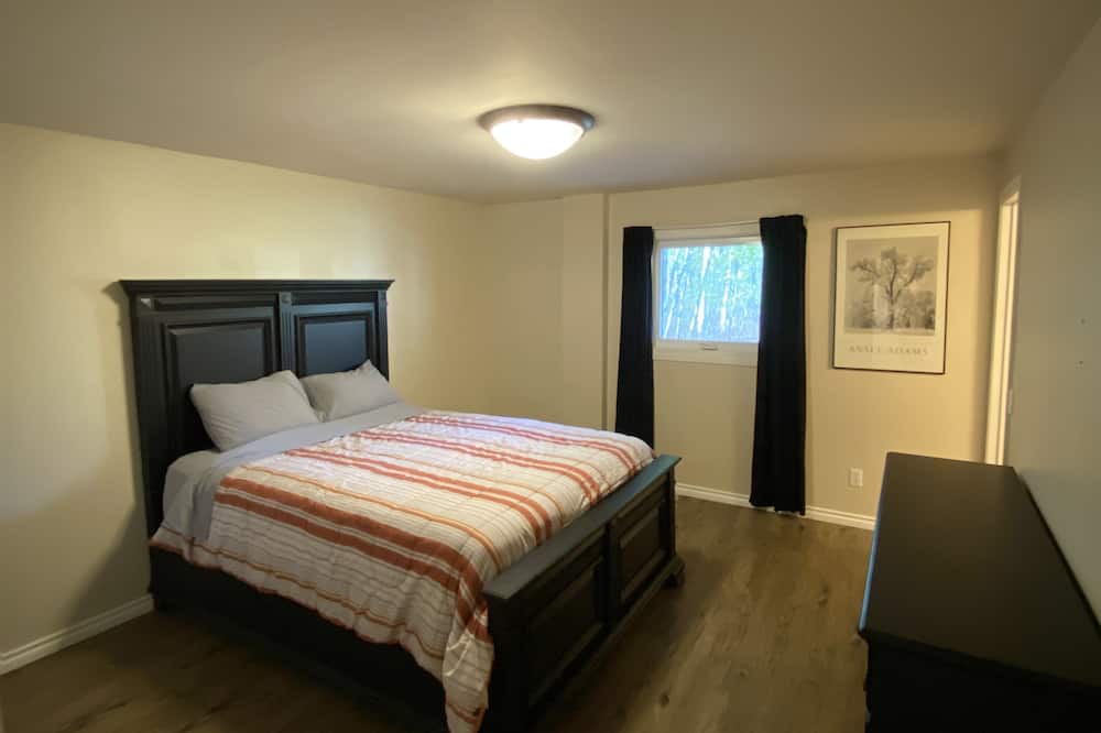 Photo of Bedroom in Cherry Grove