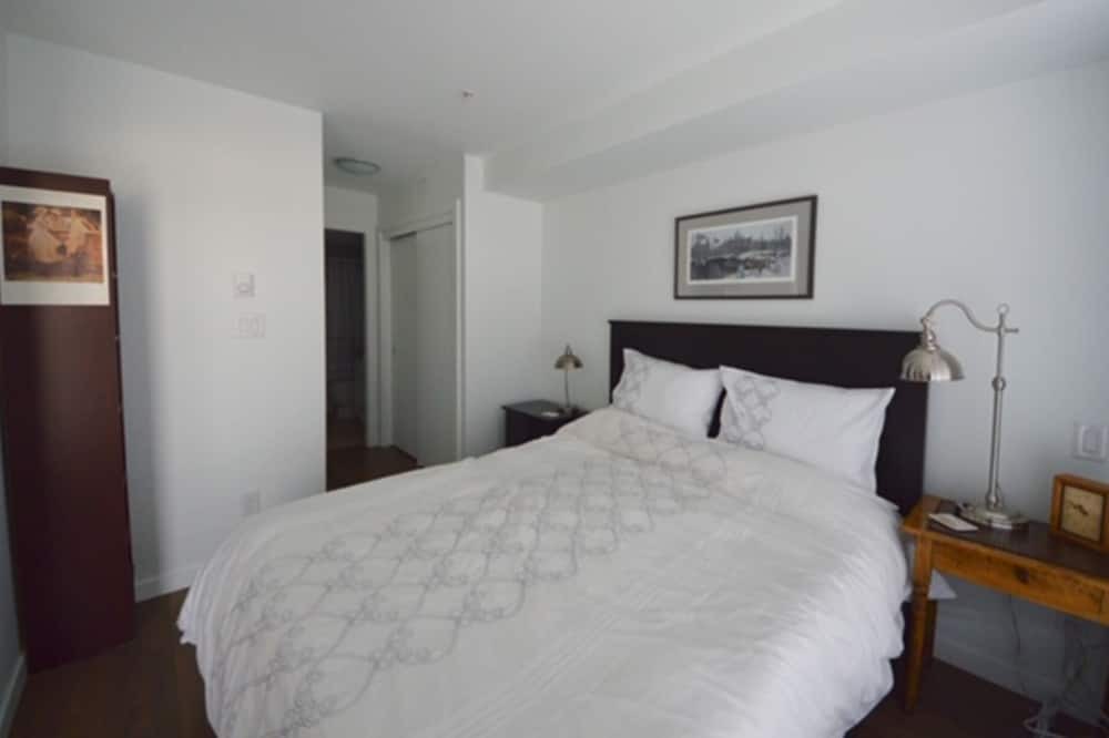 Photo of Bedroom in Downtown Victoria