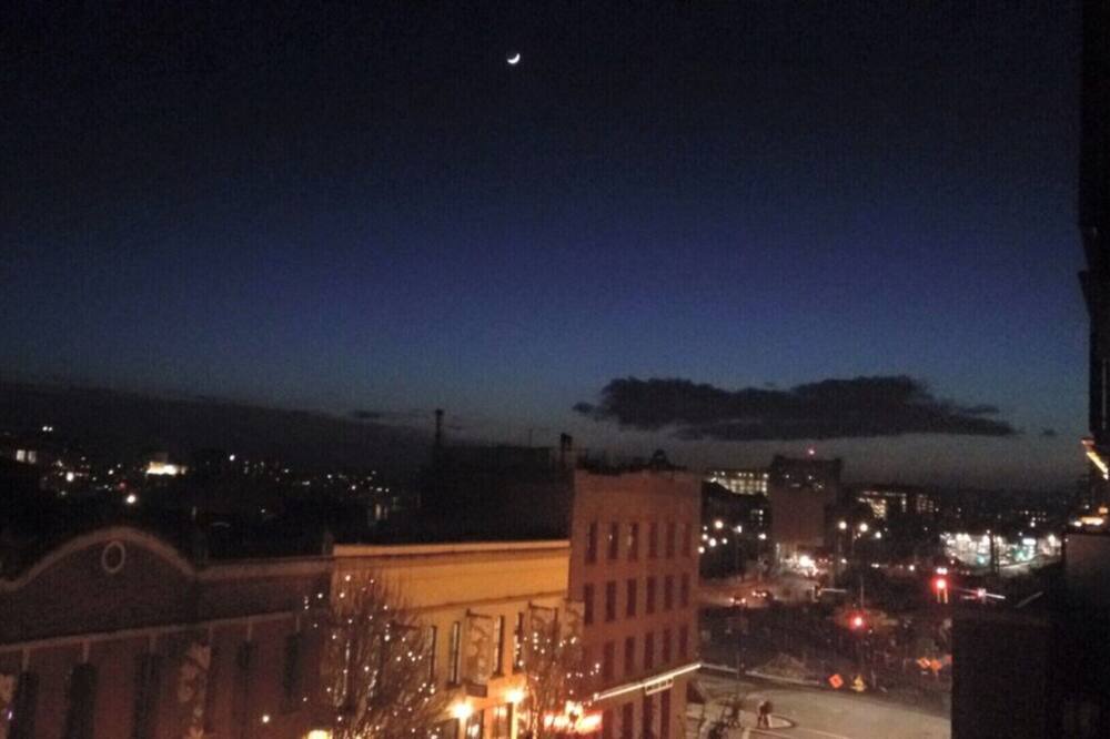 Photo of Patio Balcony in Downtown Victoria