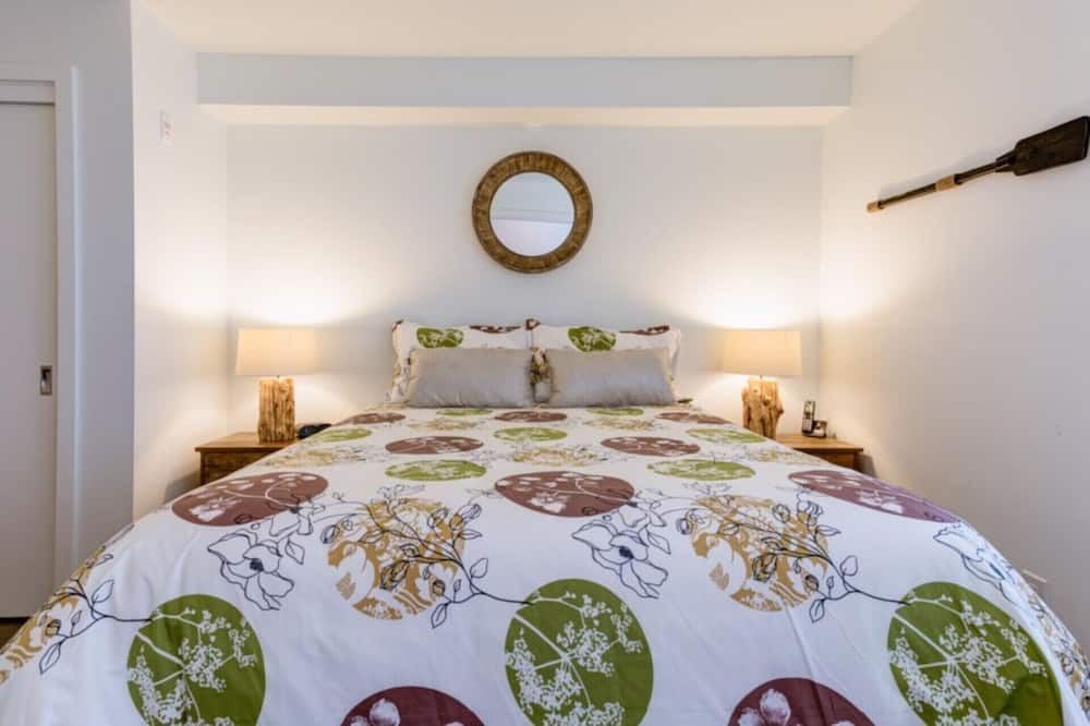 Photo of Bedroom in Downtown Victoria