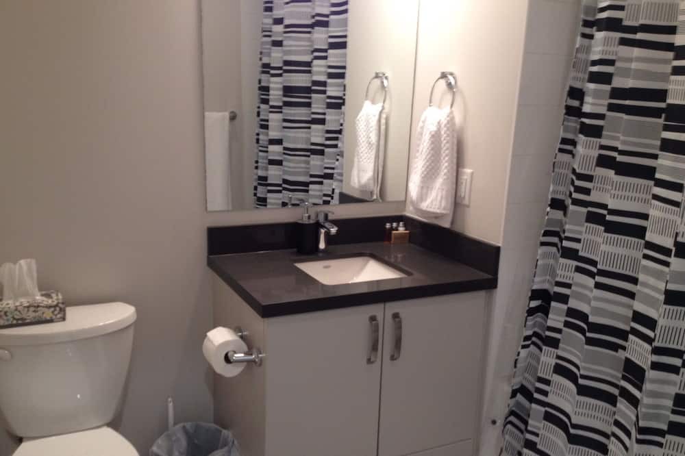 Photo of Bathroom in Lower Lonsdale