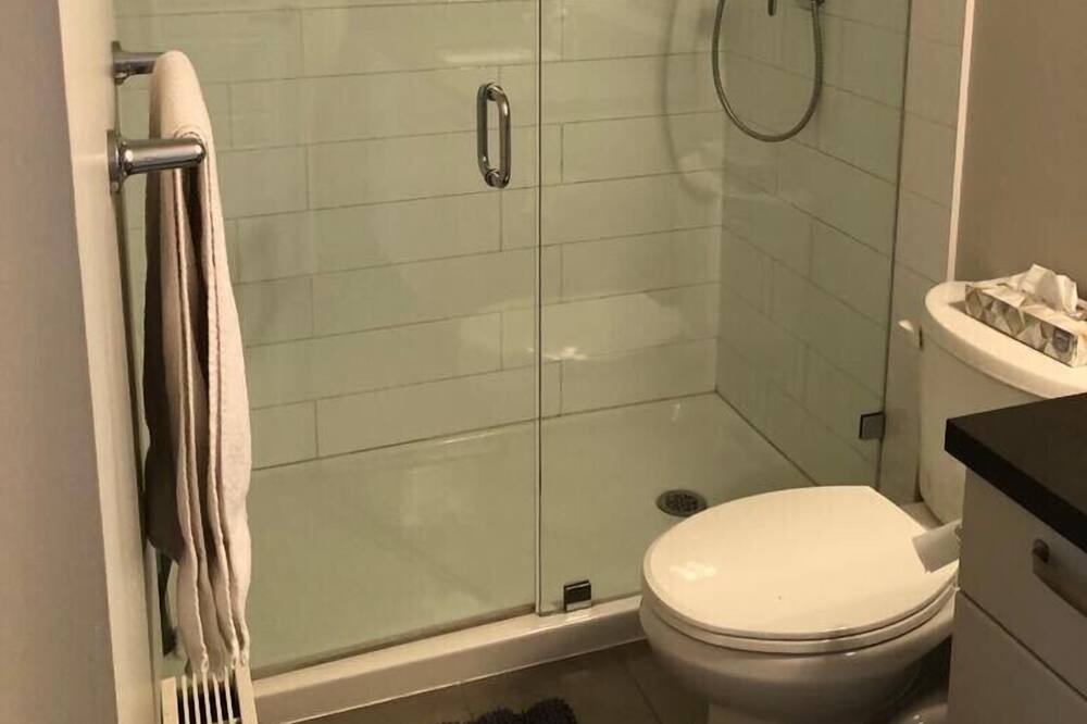 Photo of Bathroom in Lower Lonsdale