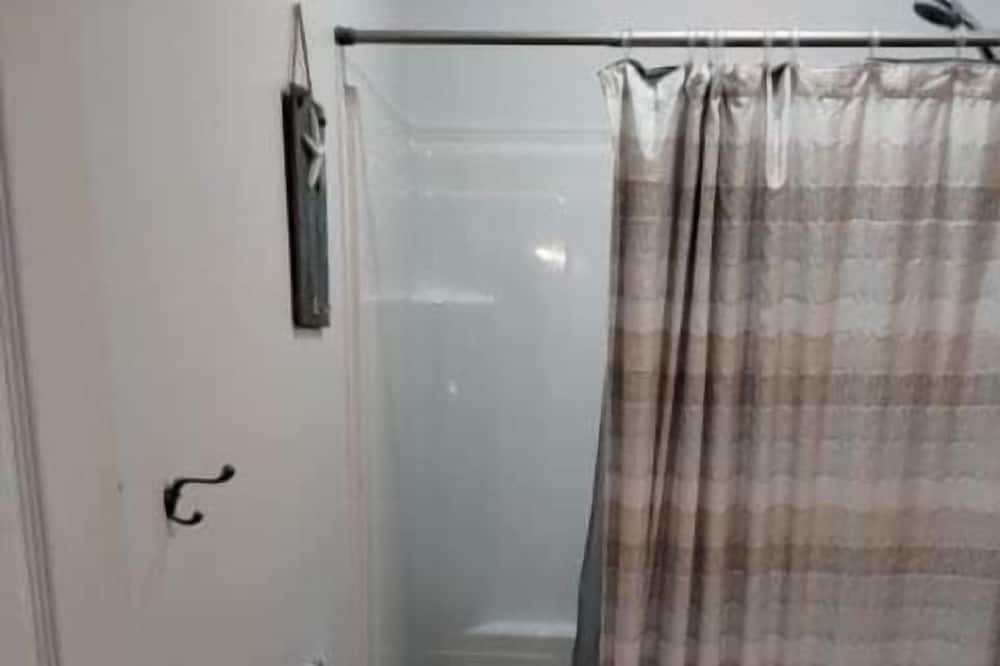 Photo of Bathroom in Vaudreuil