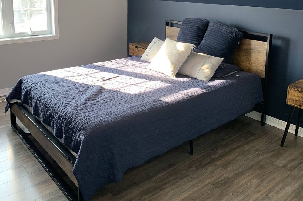 Photo of Bedroom in Vaudreuil