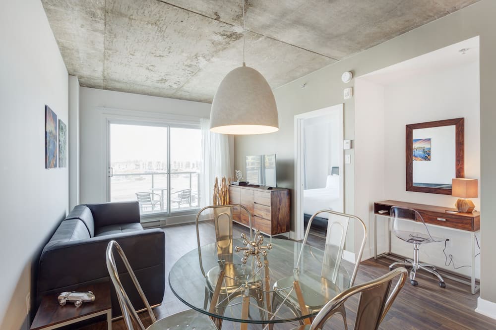 Photo of Livingroom in Brossard