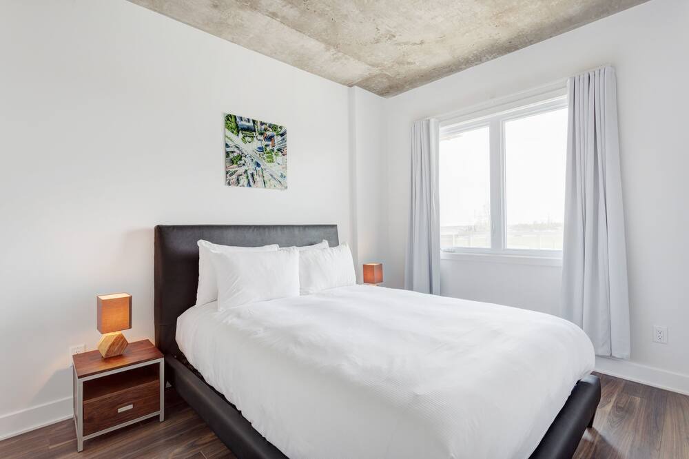 Photo of Bedroom in Brossard