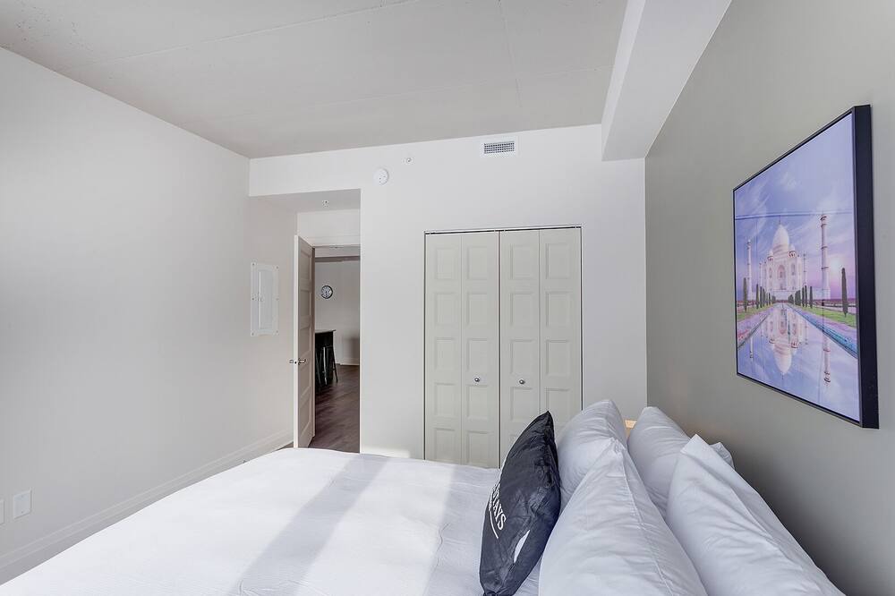 Photo of Bedroom in Laval
