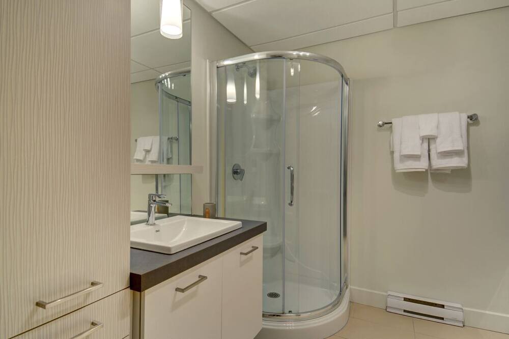 Photo of Bathroom in Cite-Universitaire