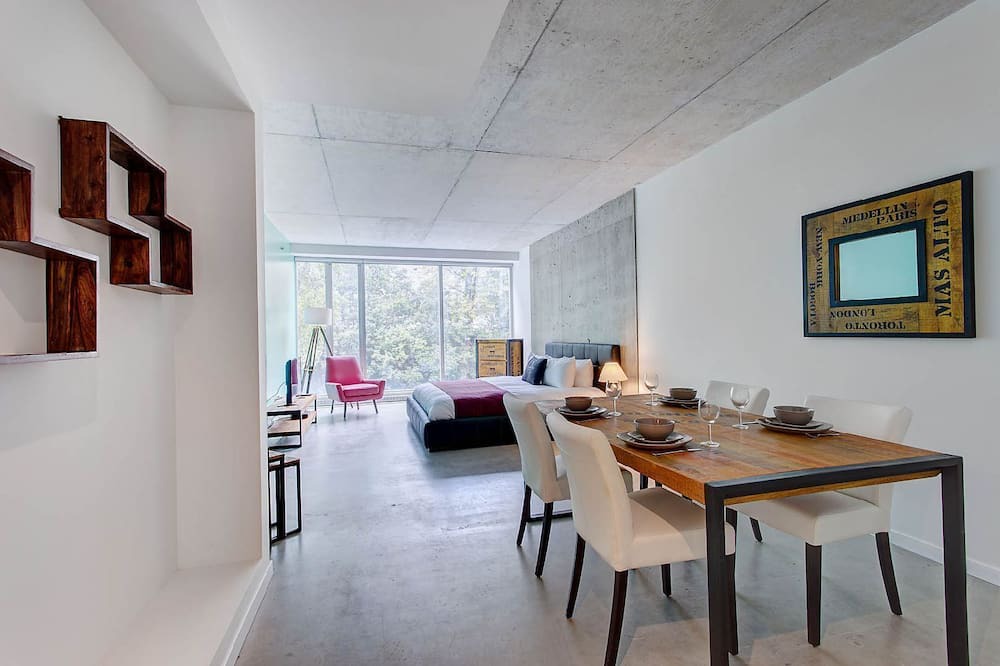 Photo of Bedroom in International District