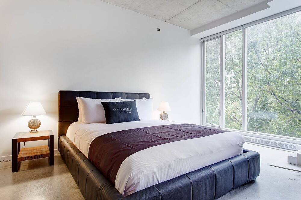 Photo of Bedroom in International District