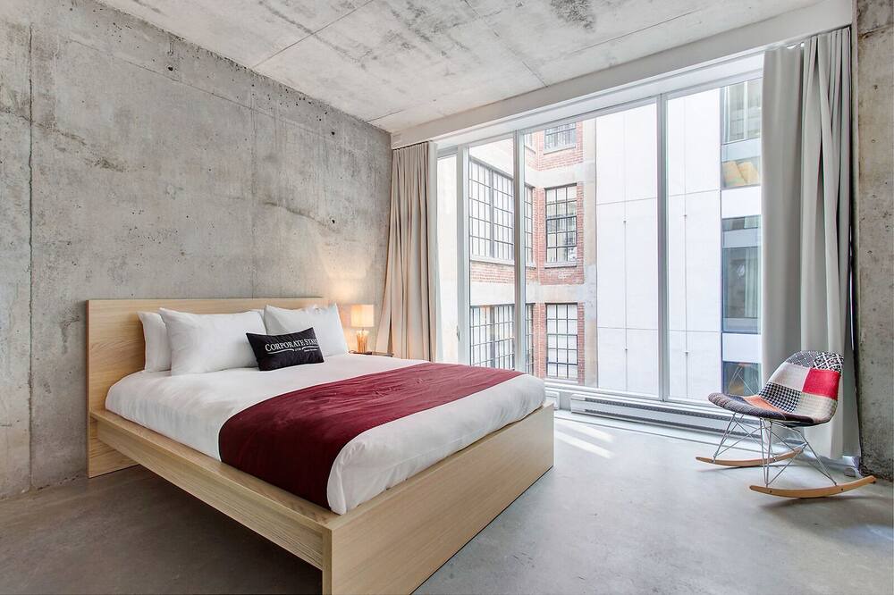 Photo of Bedroom in International District