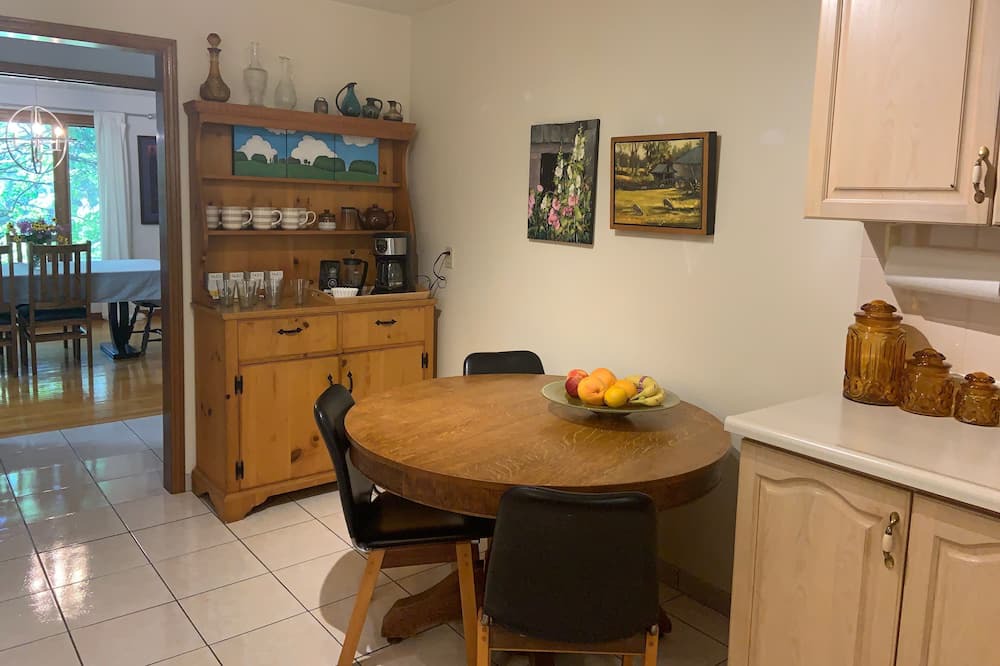 Photo of Bedroom in Dundas