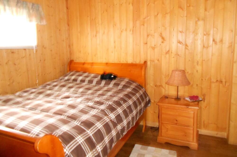 Photo of Bedroom in East Kootenay