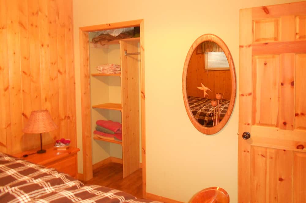 Photo of Bedroom in East Kootenay