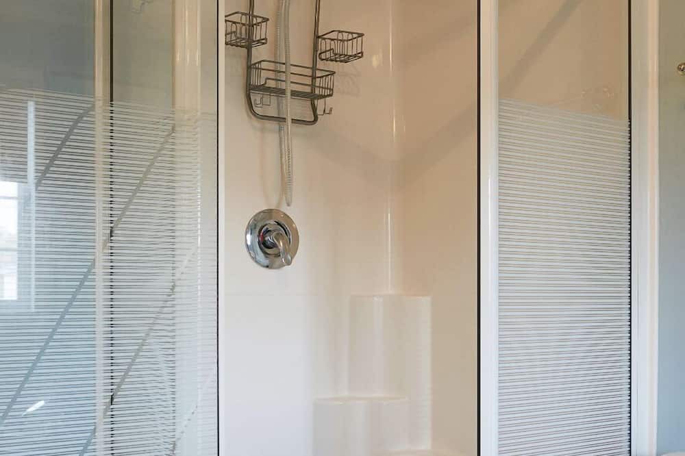 Photo of Bathroom in L'Ile-Perrot