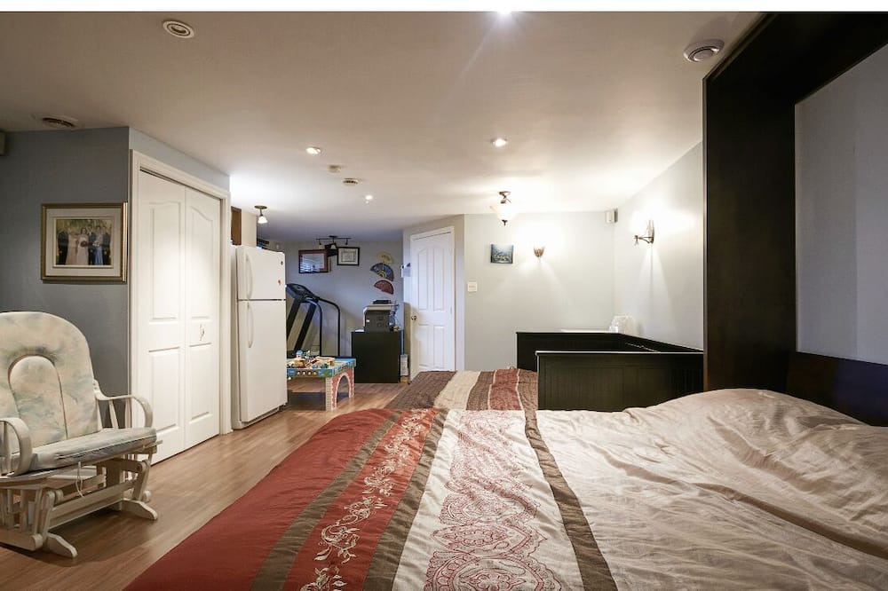 Photo of Bedroom in L'Ile-Perrot