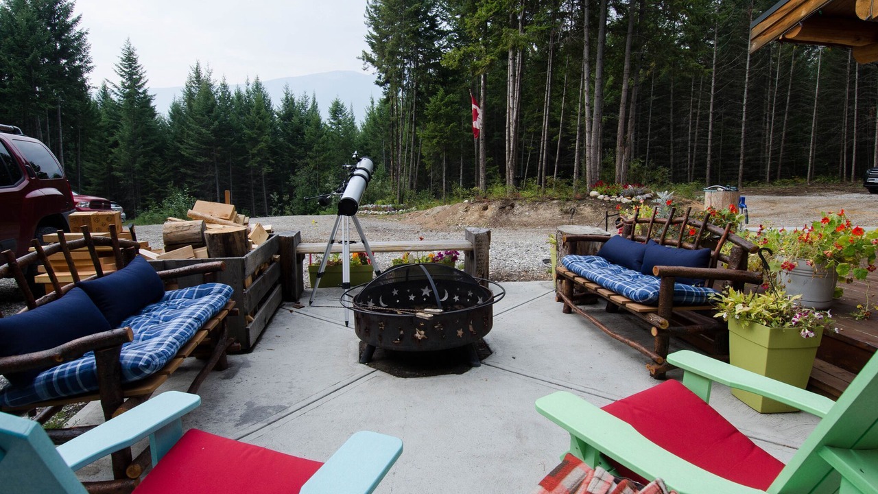 Photo of Outdoor in Golden