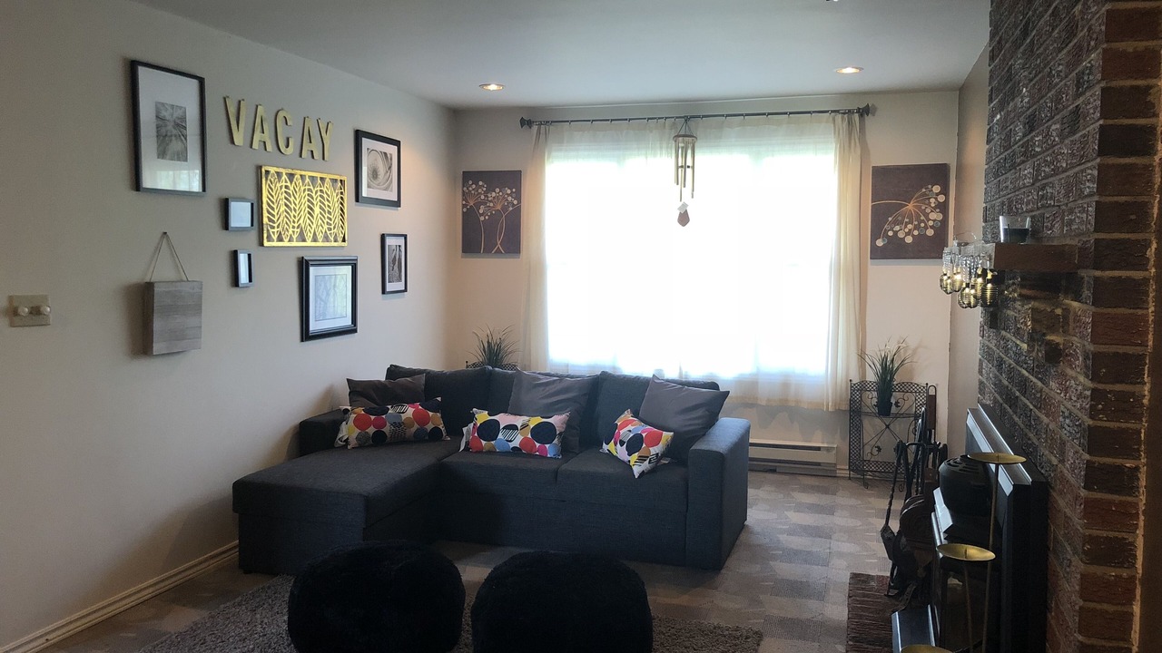 Photo of Livingroom in Wheatley