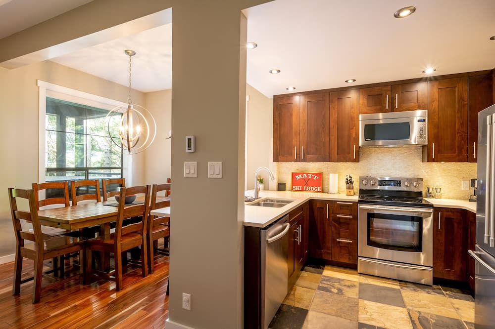Photo of Bedroom in Upper Village