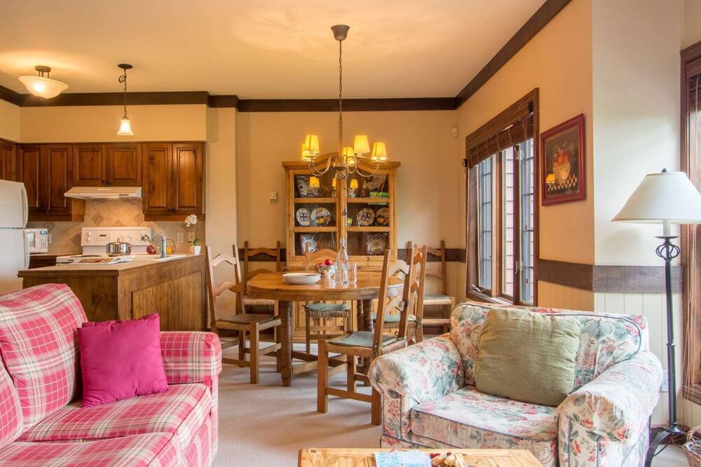 Photo of Livingroom in Mont-Tremblant