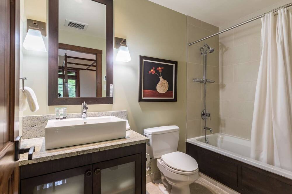 Photo of Bathroom in Versant Soleil