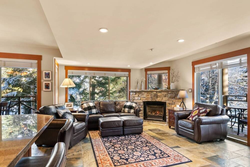 Photo of Others in Whistler Cay Heights