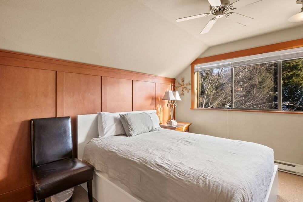 Photo of Others in Whistler Cay Heights