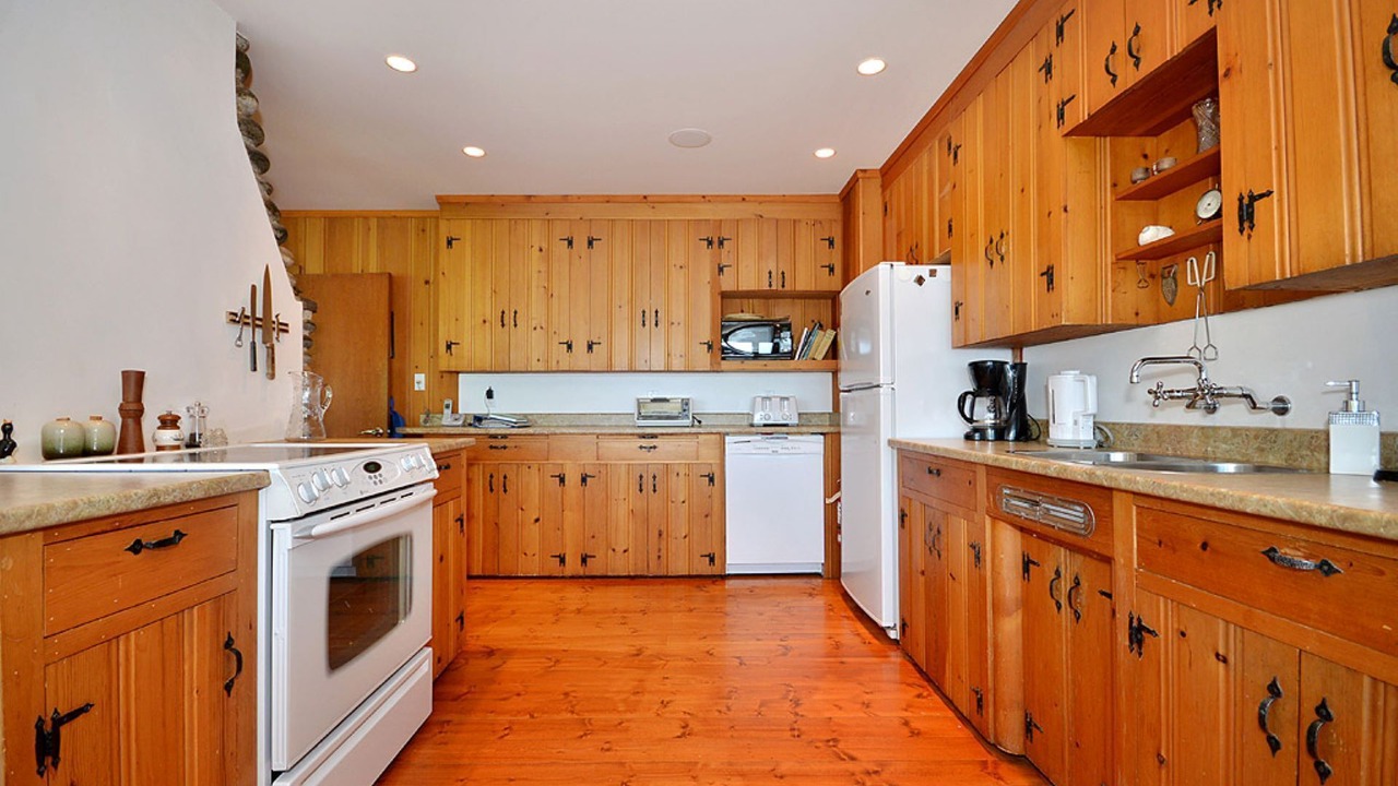 Photo of Kitchen in North Saanich