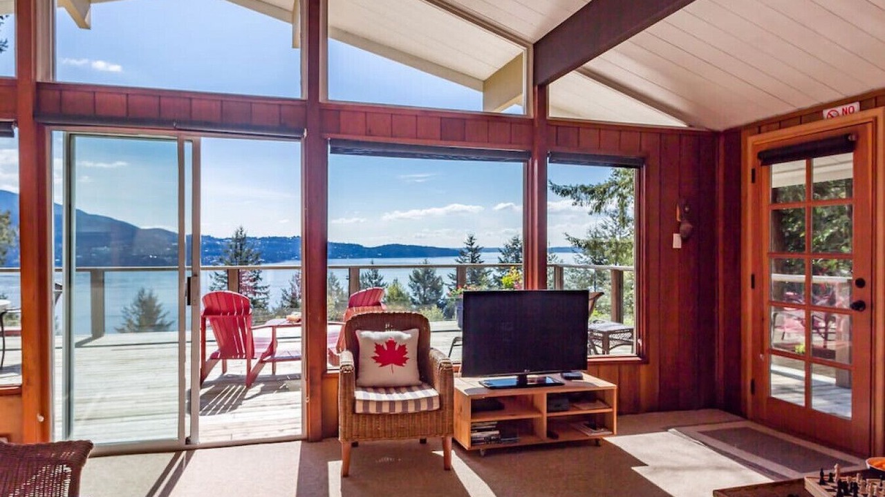 Photo of Livingroom in Bowen Island