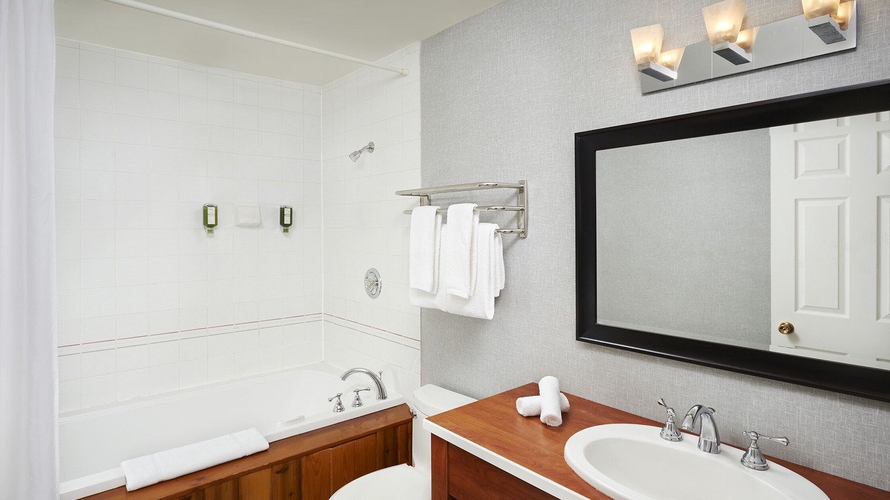 Photo of Bathroom in Eagle Lake