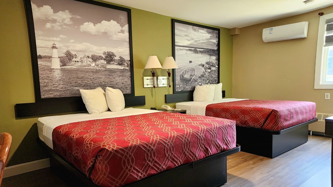 Photo of Bedroom in Laurentian Valley