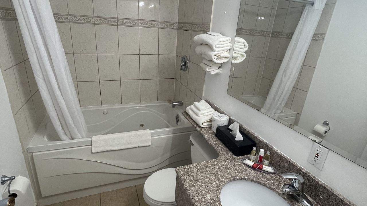 Photo of Bathroom in Laurentian Valley
