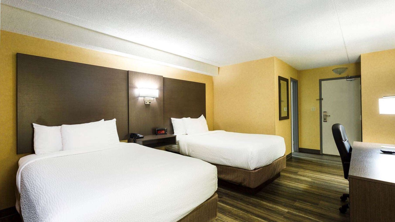 Photo of Bedroom in Fallsview