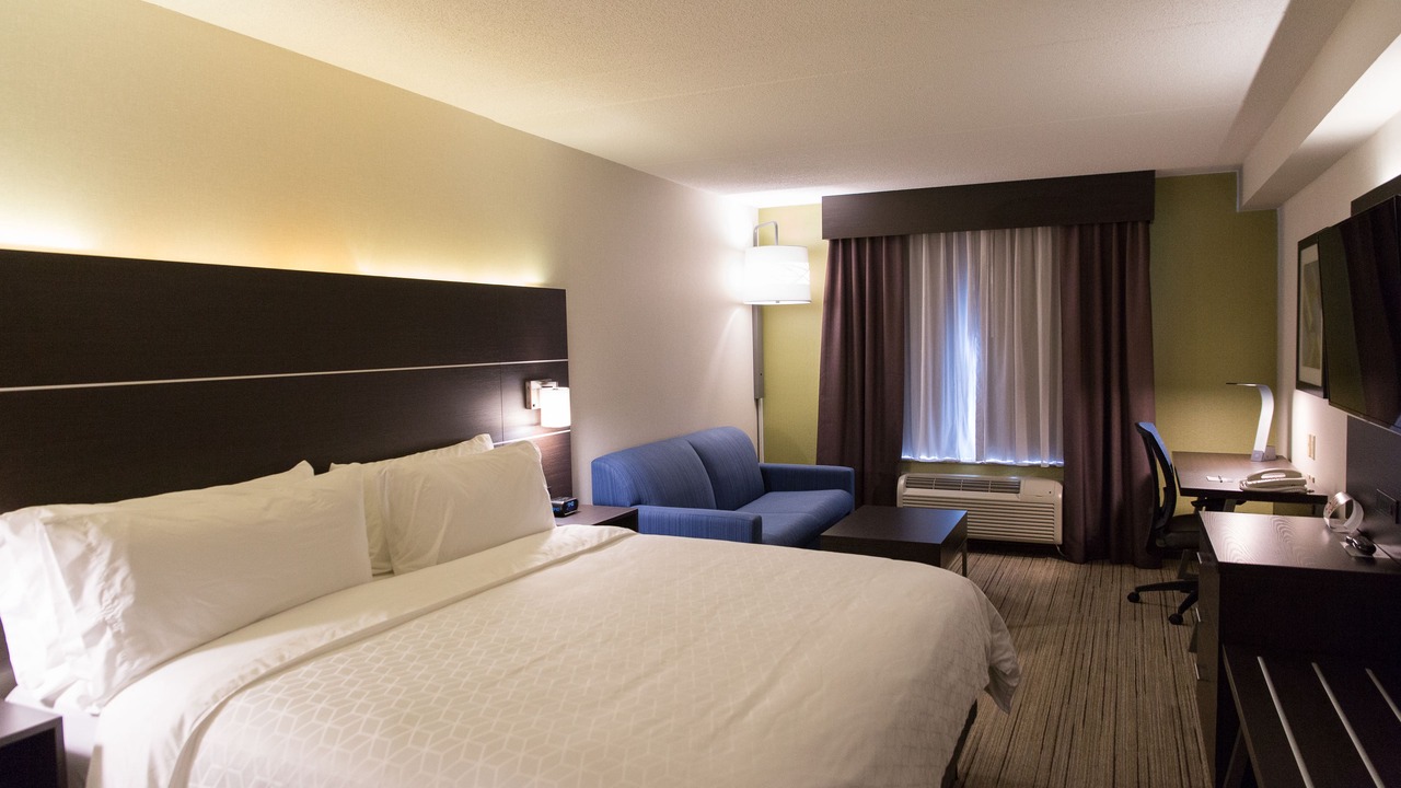 Photo of Bedroom in Airport Road Business Centre
