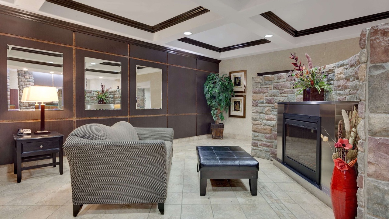 Photo of Livingroom in Stettler