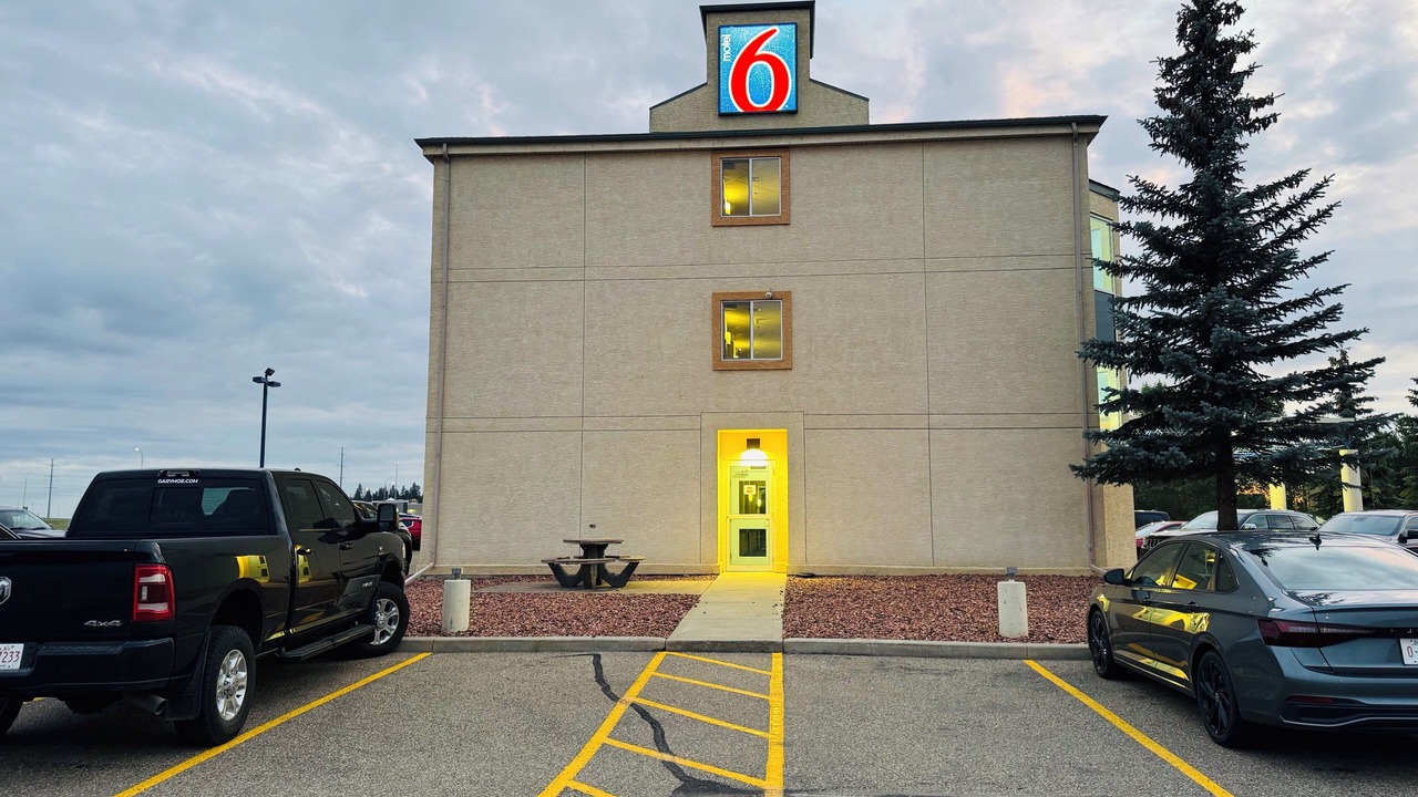 Photo of Outdoor in Red Deer